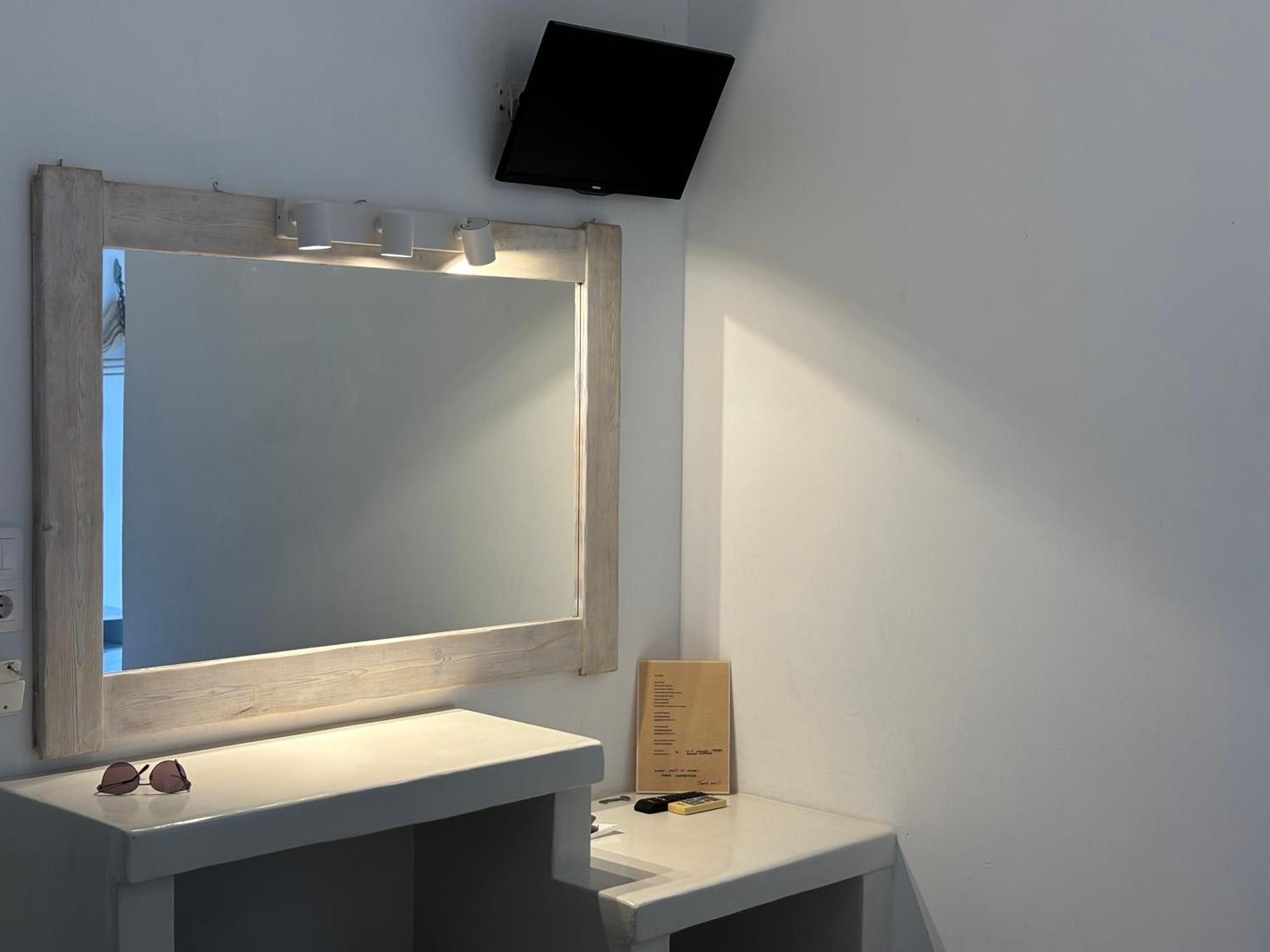 Thomas Apartments Katapola - Chora المظهر الخارجي الصورة