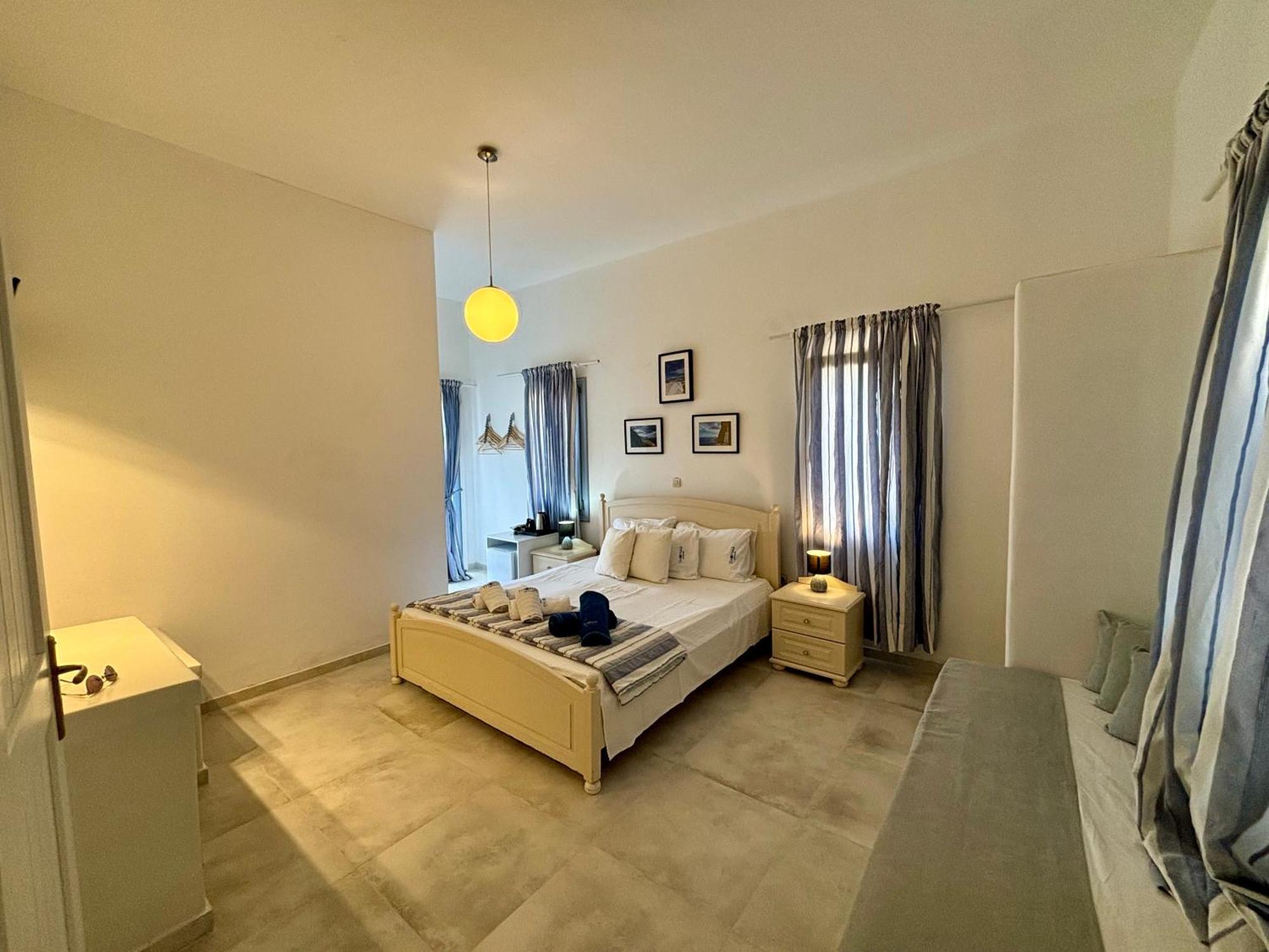 Thomas Apartments Katapola - Chora المظهر الخارجي الصورة