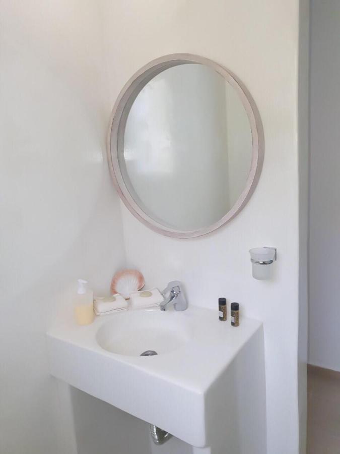 Thomas Apartments Katapola - Chora المظهر الخارجي الصورة